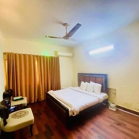 Mulberry Guest House F-10 伊斯兰堡 外观 照片